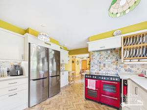 Kitchen- click for photo gallery